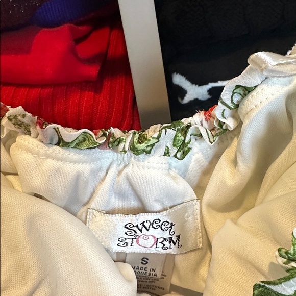 Sweet Storm white/pink/green floral smocked front cross over lined midi dress S - Picture 2 of 3